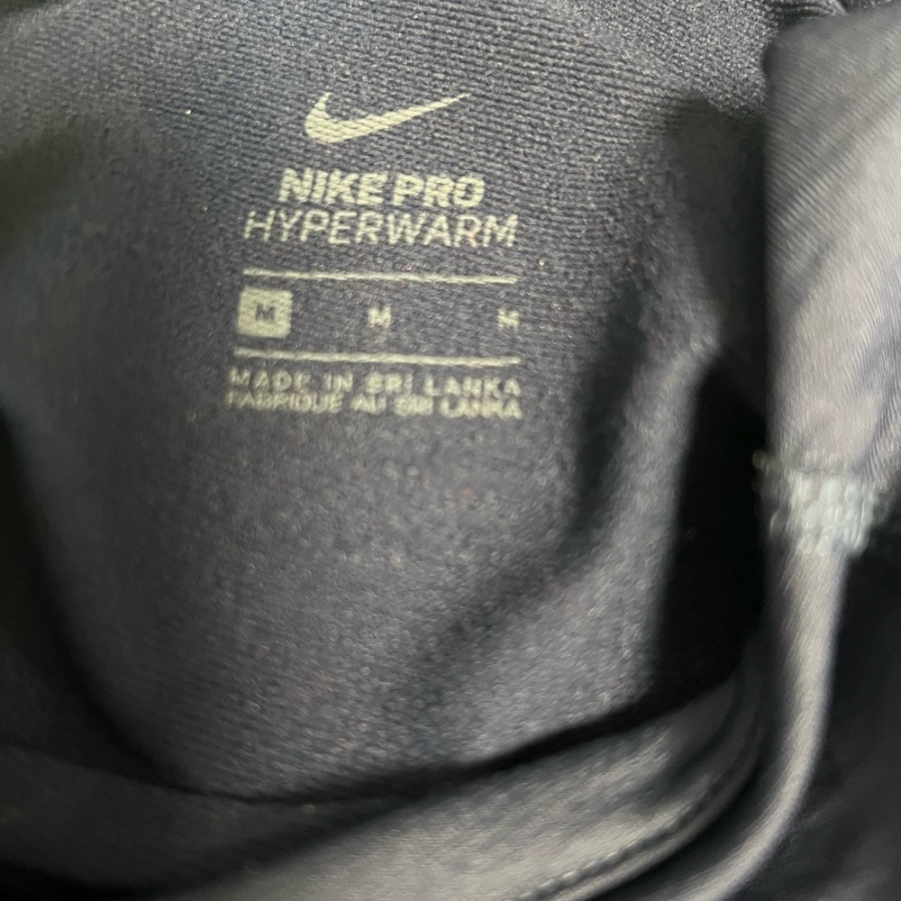 Nike Pro Women’s Hyper Warm Athletic Top Size M - Picture 11 of 13
